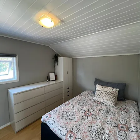 Semesterbostad Spaceious House For Ons